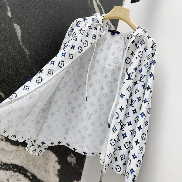 【大特価】ルイヴィトン パチモン アクアレル モノグラムパーカ 1AHGME