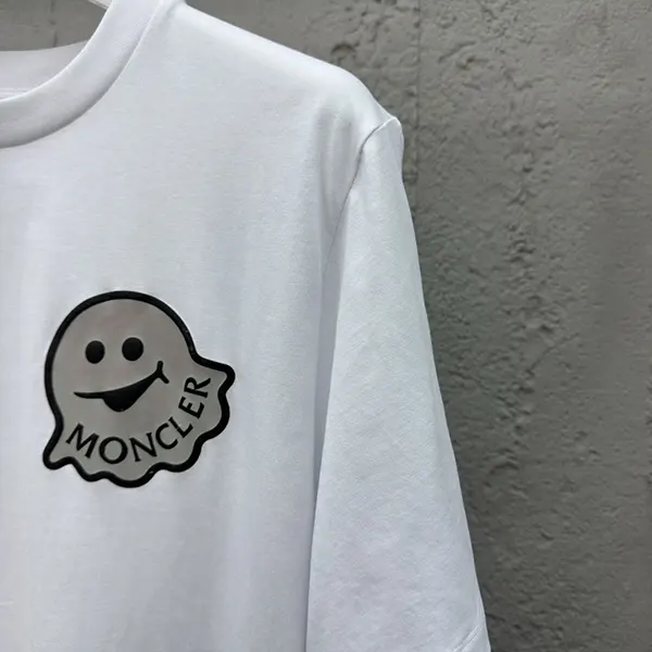 可愛い モンクレール Cartoon ロゴ入りコットンTシャツ コピー moy41491