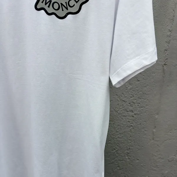 可愛い モンクレール Cartoon ロゴ入りコットンTシャツ コピー moy41491
