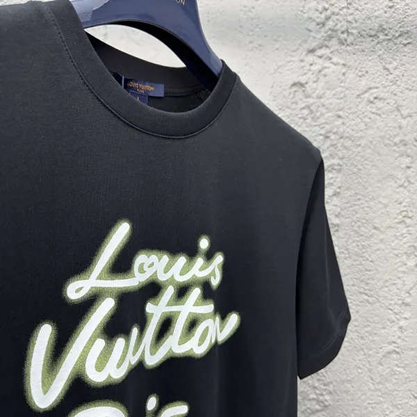 速達発送 ルイヴィトン 激安 グローシグネチャー Tシャツ vuv91432