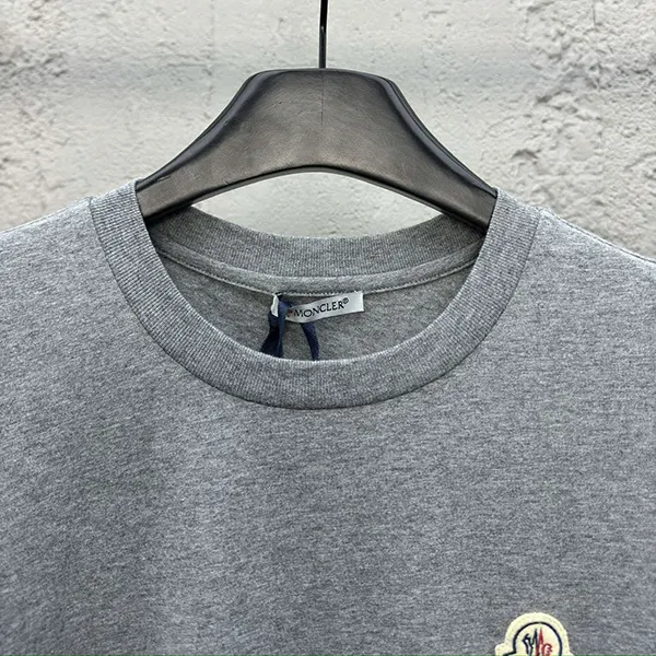 最新でオシャレ モンクレール ロゴカットソー Tシャツ mox06913