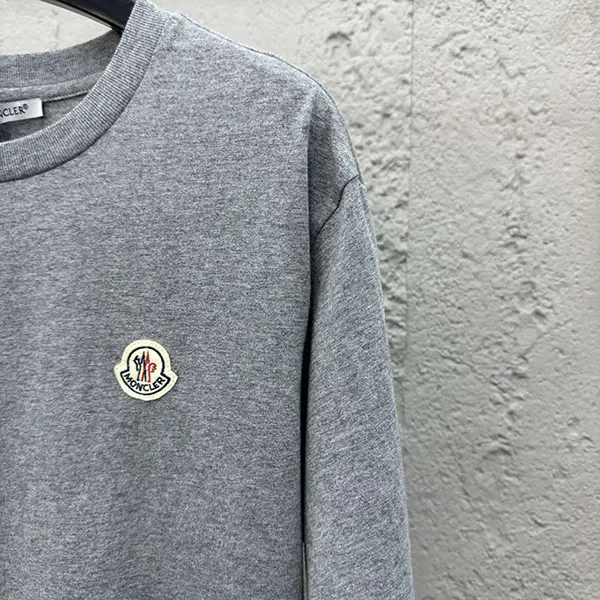 最新でオシャレ モンクレール ロゴカットソー Tシャツ mox06913