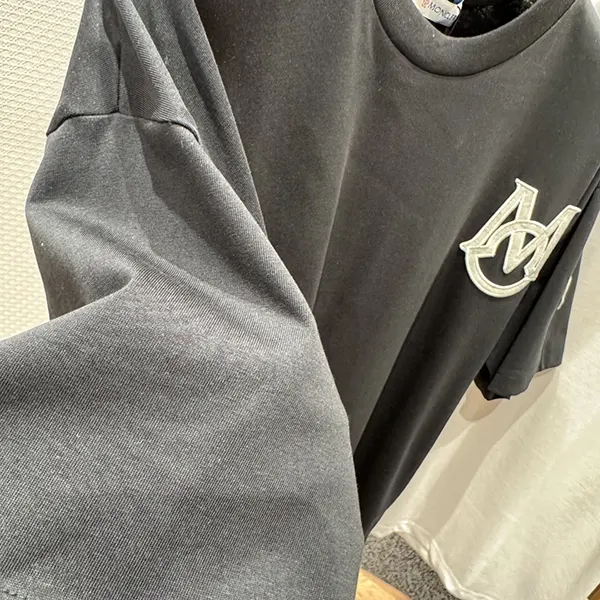 n級 おすすめ モンクレール クルーネック半袖Tシャツ mos17668