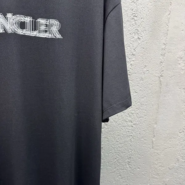 注目★ モンクレール Tシャツ コピー 半袖 ロゴ mog90355