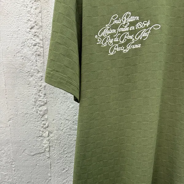 すぐ届 ルイヴィトン シグネチャー 偽物 コットン Tシャツ vuf76722