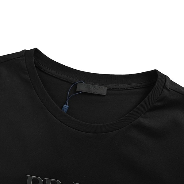 n級 おすすめ プラダ ロゴ ブラック コットン Tシャツ コピー UJN8151052