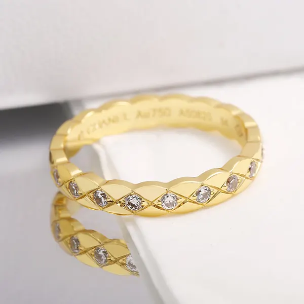 シャネル COCO CRUSH 18K リング コピー shk82367