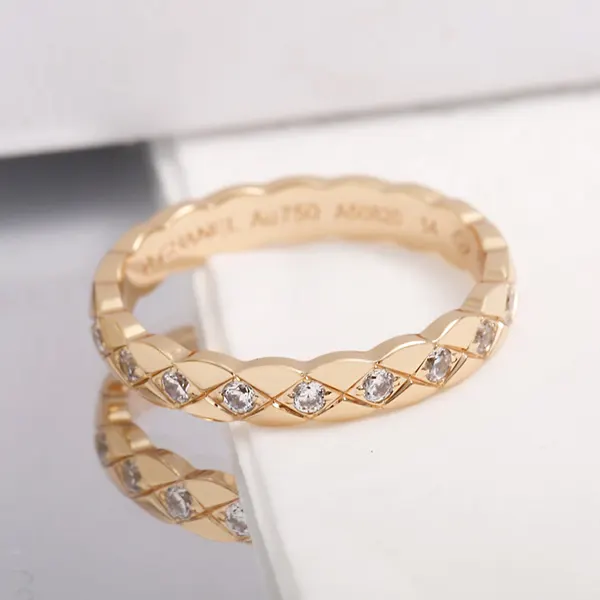 シャネル COCO CRUSH 18K リング コピー shk82367