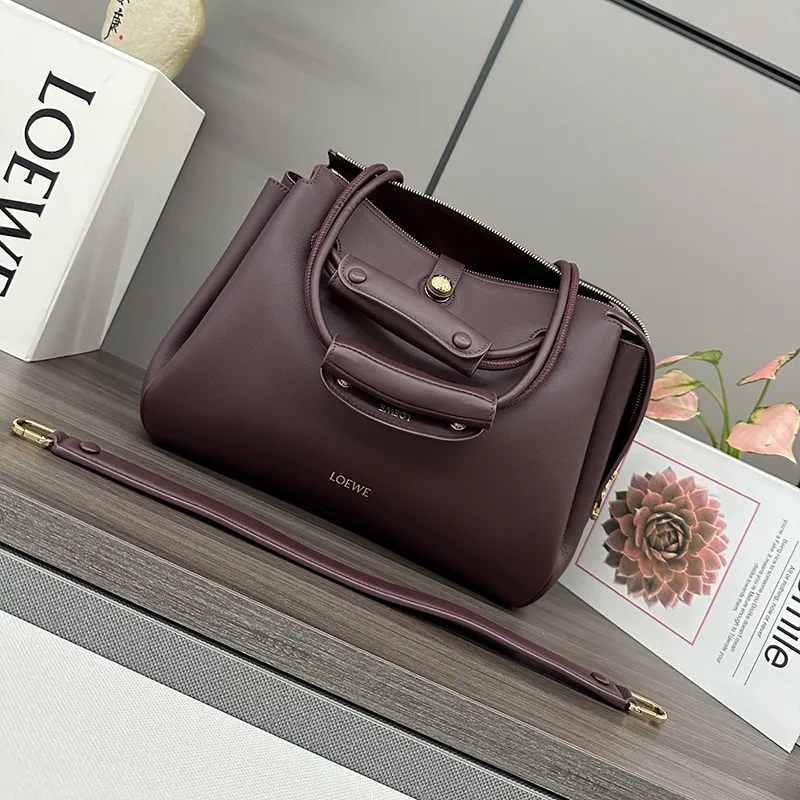 ロエベ 贋物 マドリードバッグ スモール サプルカーフ loy71772
