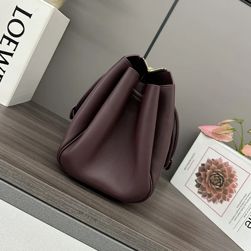 ロエベ 贋物 マドリードバッグ スモール サプルカーフ loy71772