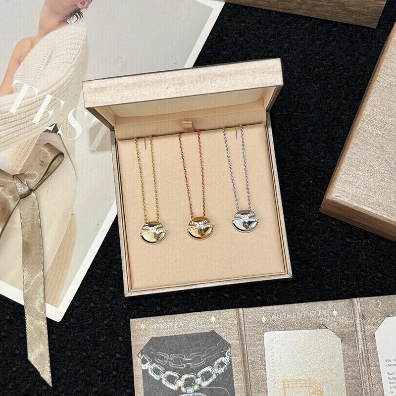 ブティック♪ブルガリ ネックレス レプリカ カボション 18K ゴールド 3色 Bux91726