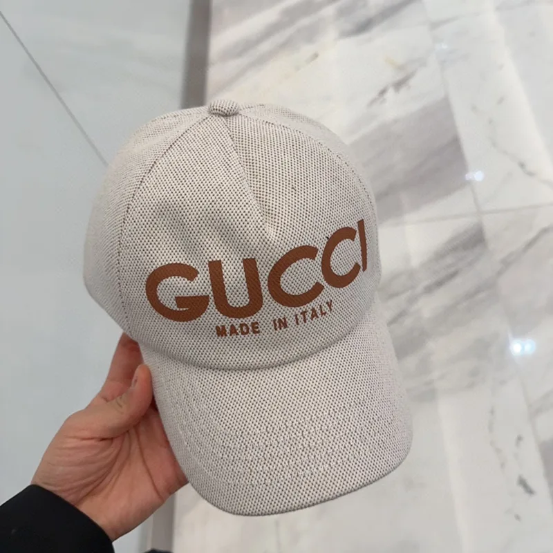 高級ブランド グッチ n級品 エンブロイダリー ウール ベースボールキャップ guh11881
