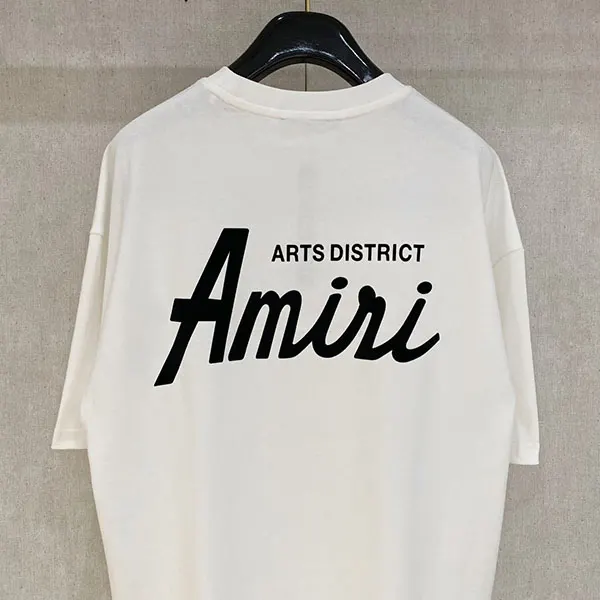 人気 アミリ ロゴプリントクルーネックTシャツ メンズ AMJYTE1146
