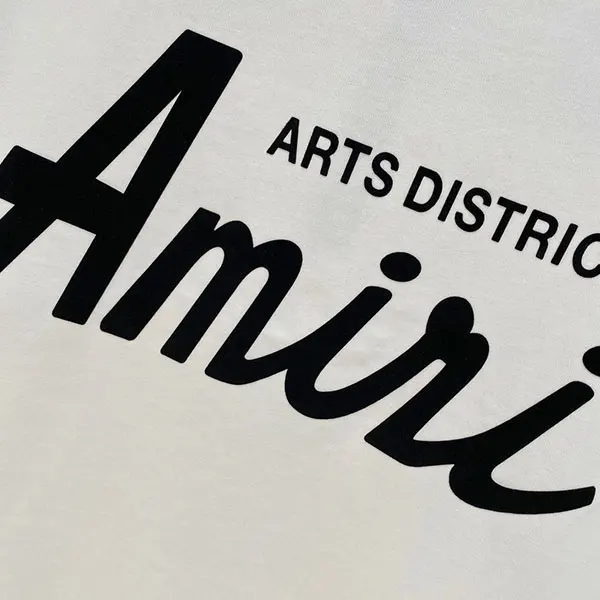 人気 アミリ ロゴプリントクルーネックTシャツ メンズ AMJYTE1146