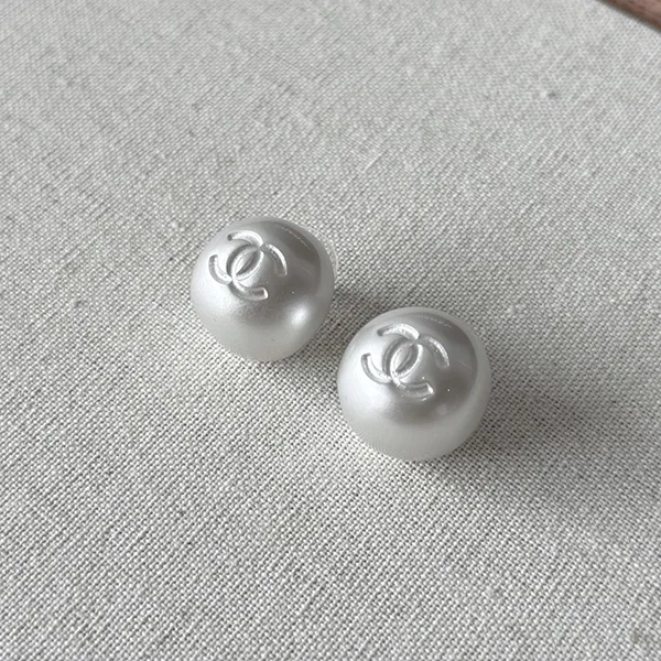《様々なシーンで活躍★》シャネル ピアス パロディ ABE983