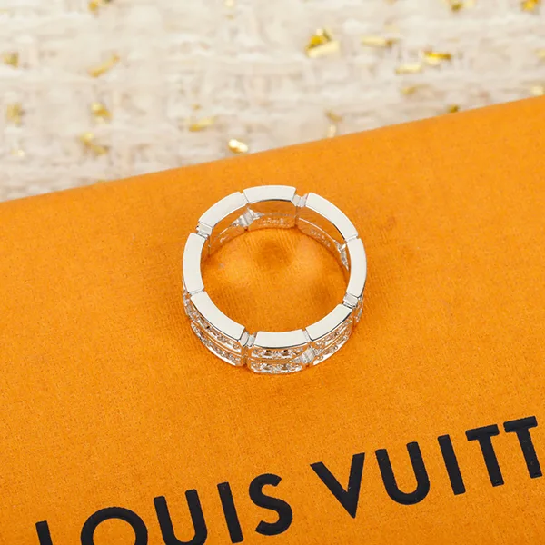 【お洒落☆シンプル】ヴィトン リング コピー LV ヴォルト ワン ダイヤモンド vua94901