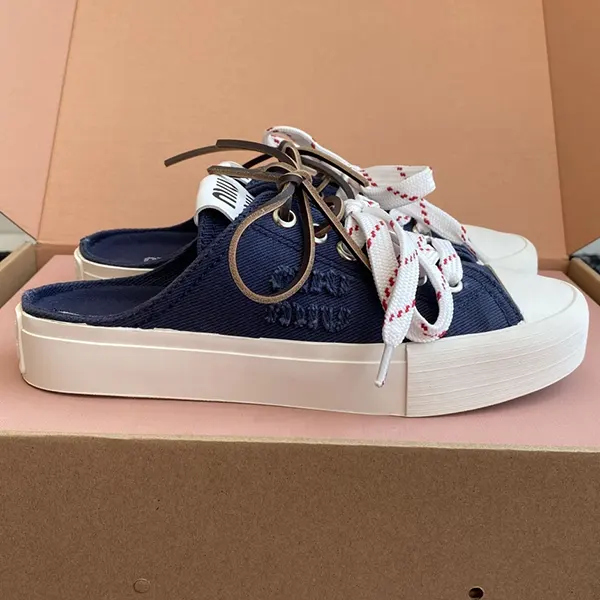 目を惹くカラー ミュウミュウ スリッパ n級品 Denim sneaker mules myp24273