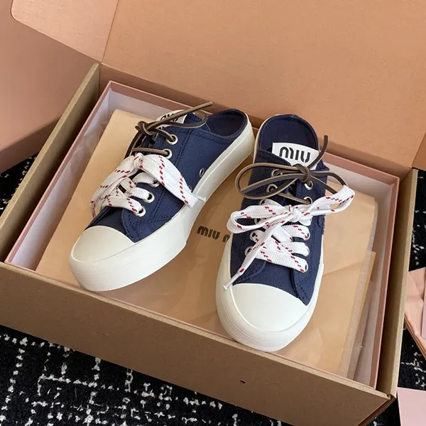 目を惹くカラー ミュウミュウ スリッパ n級品 Denim sneaker mules myp24273