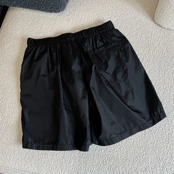 プラダ メンズ スイムショートパンツ 水着 偽物 pue38234