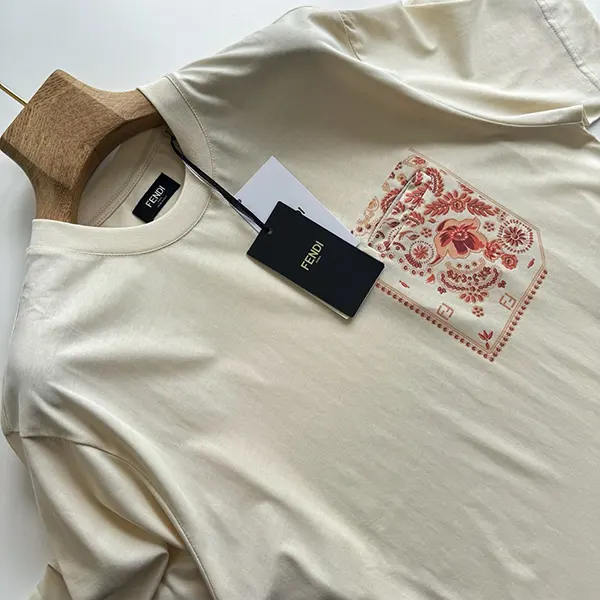 大人気! フェンディ Tシャツ 偽物 オーバーサイズ fes52149