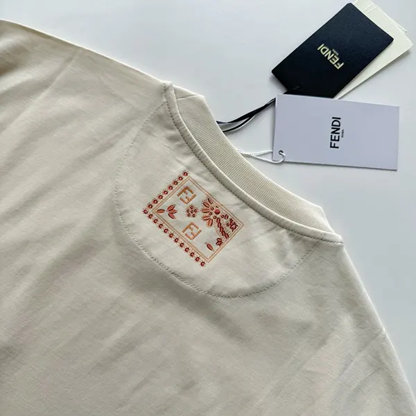 大人気! フェンディ Tシャツ 偽物 オーバーサイズ fes52149