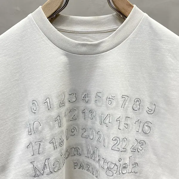 すぐ届 メゾン マルジェラ エンブロイダーロゴ Tシャツ 偽物 オーバーサイズ Mag24429