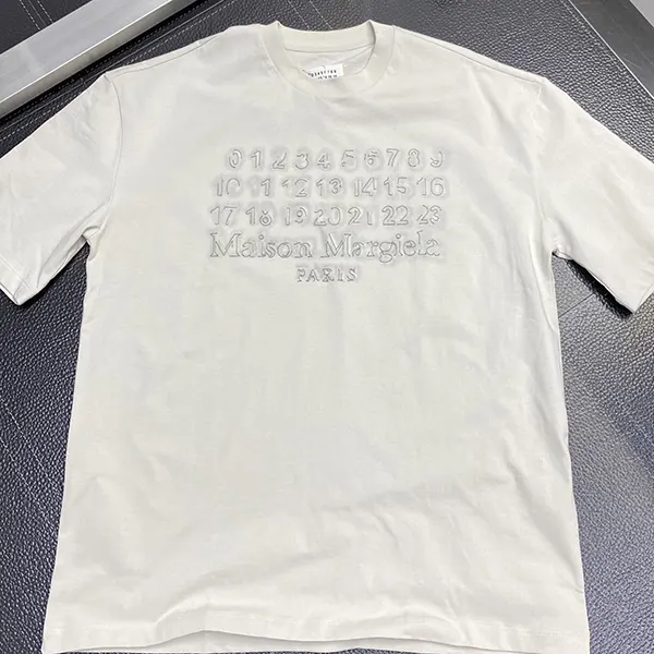 すぐ届 メゾン マルジェラ エンブロイダーロゴ Tシャツ 偽物 オーバーサイズ Mag24429