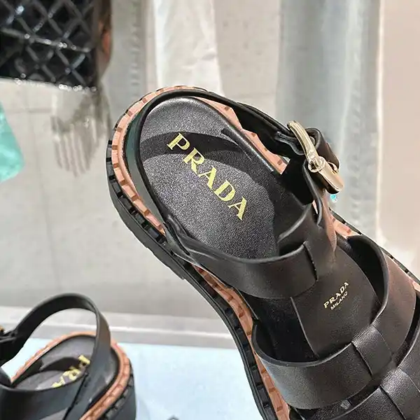 大人気!プラダ レザーフィッシャーマンサンダル コピー Sandal Black pud69994
