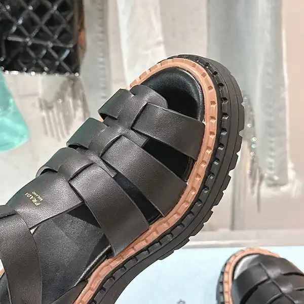 大人気!プラダ レザーフィッシャーマンサンダル コピー Sandal Black pud69994