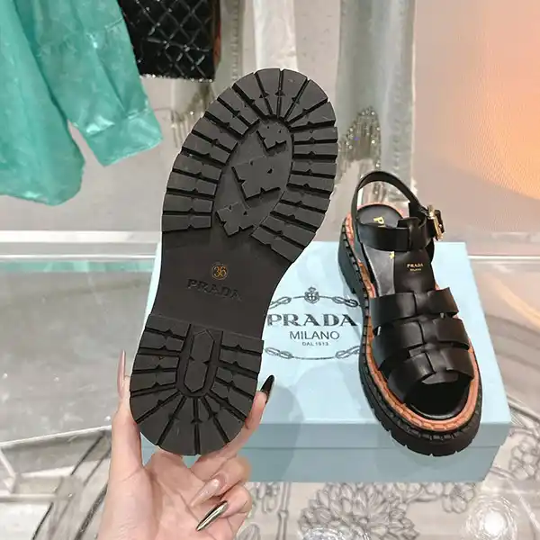 大人気!プラダ レザーフィッシャーマンサンダル コピー Sandal Black pud69994