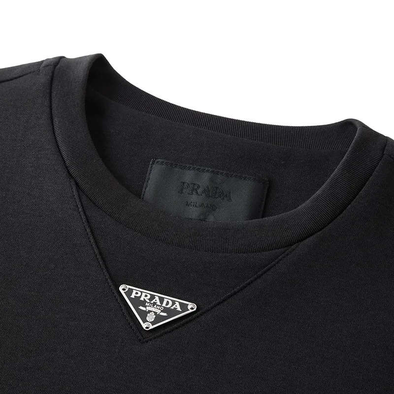 【使い勝手抜群】プラダ n級品 オーバーサイズフィット◆ クルーネック コットン Tシャツ pum48074