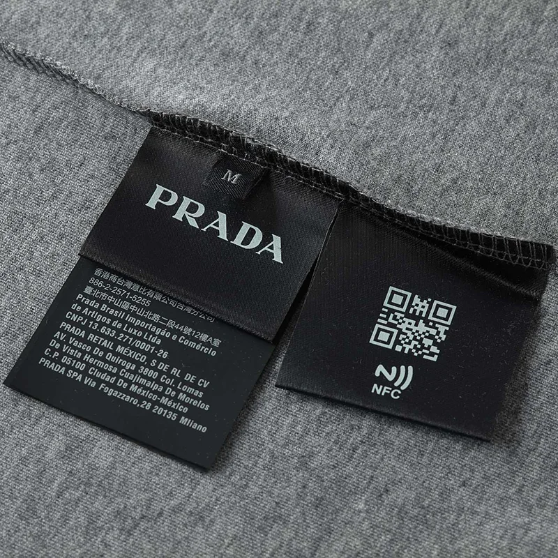 プラダ オーバーサイズフィット◆ クルーネック コットン Tシャツ 贋物 puo23506