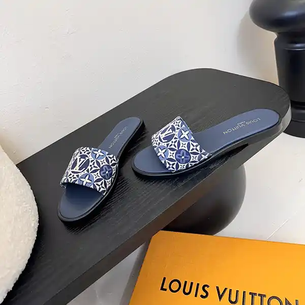 【刺繍×幾何学模様がお洒落】ルイヴィトン★フラットミュール コピー 2色 1AHM67