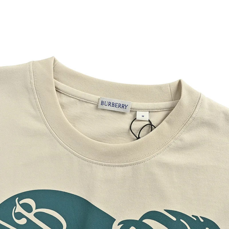 稀少バーバリー EKD ロゴ刺繍 コットン Tシャツ コピー商品 Bax75572