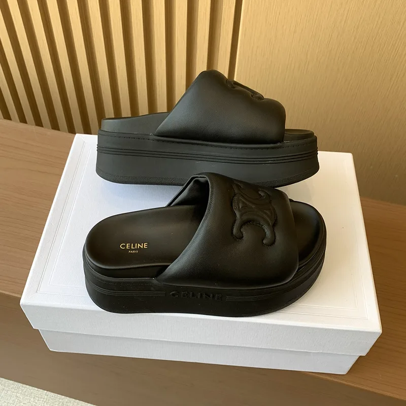セリーヌ n級品 ロゴサンダル 厚底 トリオンフ Cea46835