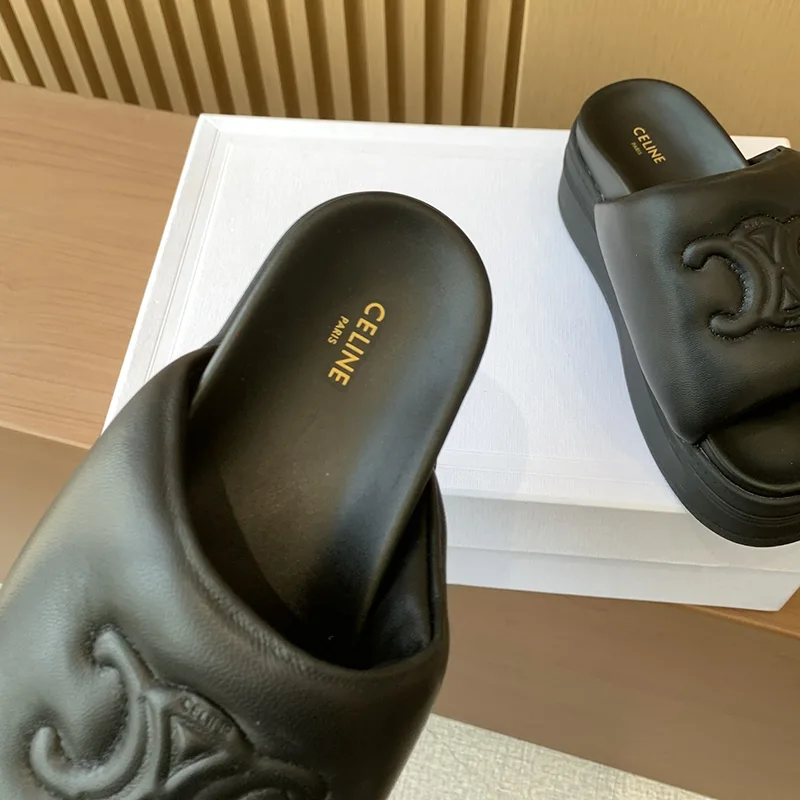 セリーヌ n級品 ロゴサンダル 厚底 トリオンフ Cea46835