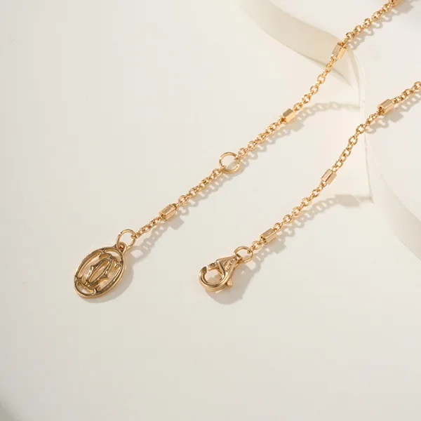 すぐ届く カルティエ クラッシュ ドゥ 偽物 カルティエ ネックレス B722474