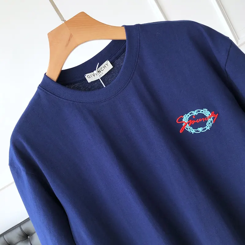 最新でオシャレジバンシィ コピー ブランドロゴ クラシックフィットTシャツ jif98269
