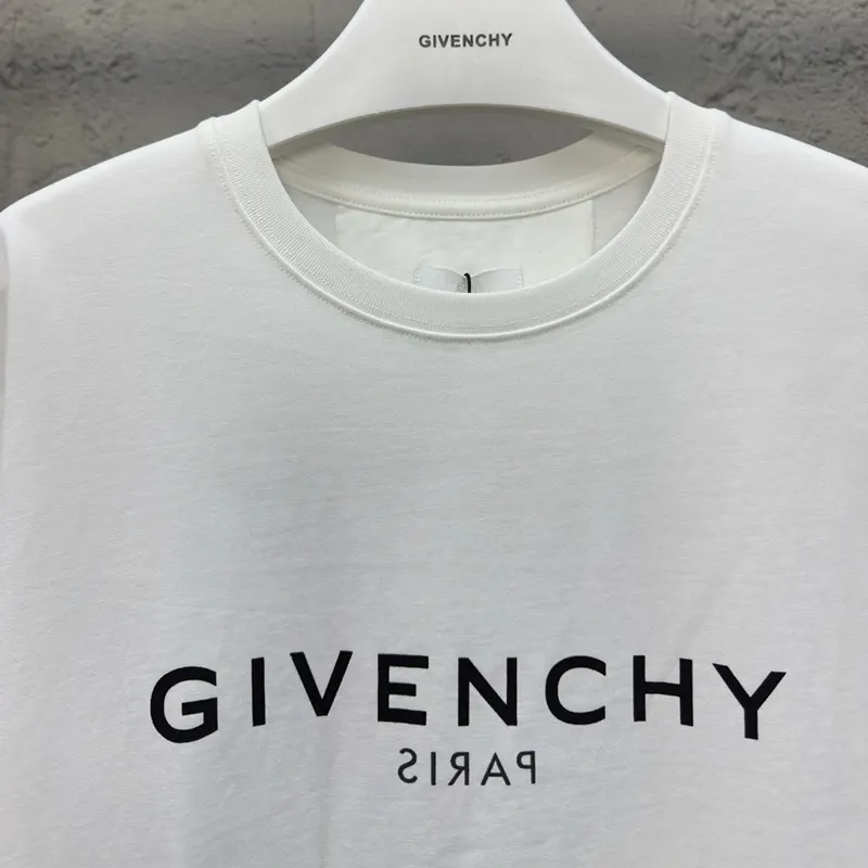 【使い勝手抜群】ジバンシィ リバーススリムフィットTシャツ フェイク jiv94730