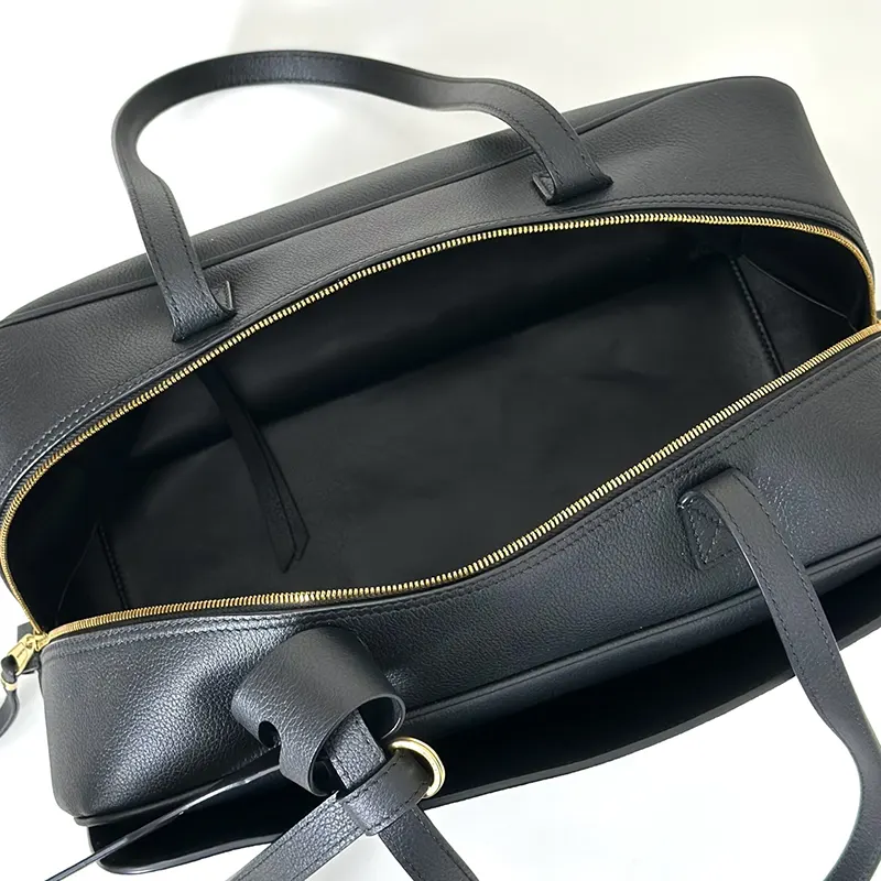 素敵なバレンシアガ 偽物 キャリー ミディアム レザー ボウリングバッグ bay92382