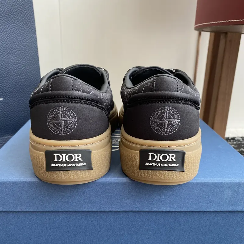 セレブ多数愛用ディオール AND STONE ISLAND B33 スニーカー パチモン dej17775