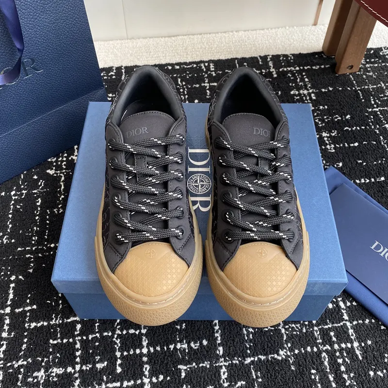 セレブ多数愛用ディオール AND STONE ISLAND B33 スニーカー パチモン dej17775