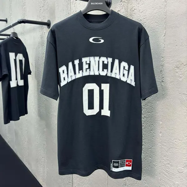 バレンシアガ パロディ バスケットボール シリーズ オーバーサイズ Tシャツ baz99690