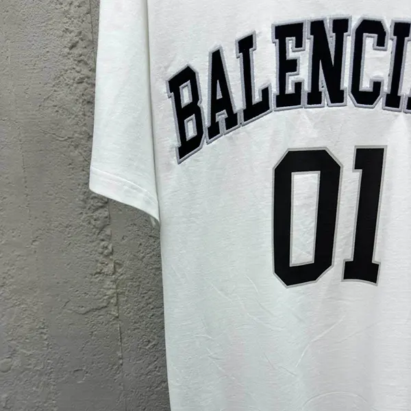 バレンシアガ パロディ バスケットボール シリーズ オーバーサイズ Tシャツ baz99690