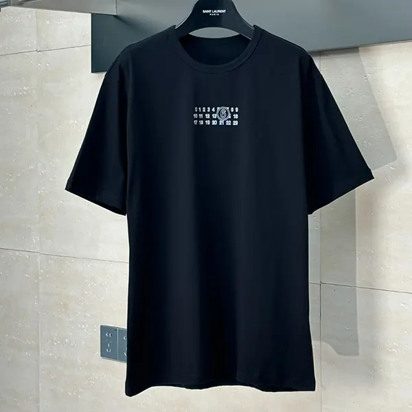 プレゼント最適 エムエムシックス ナンバリング コピー ロゴ Tシャツ May29519