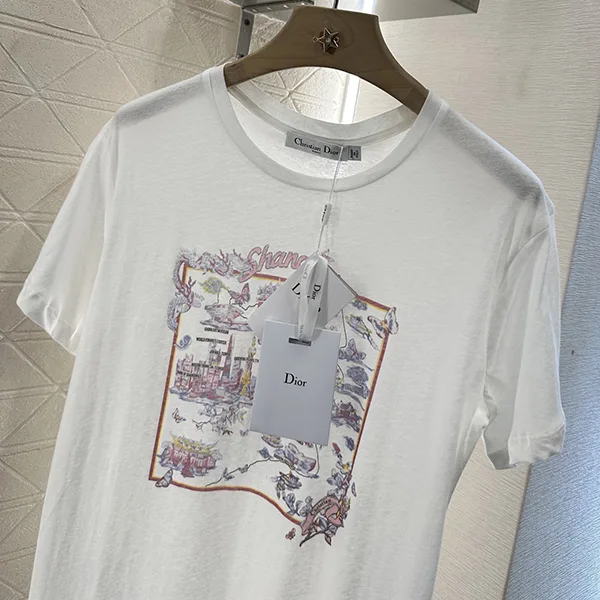 【おしゃれに描かれた街並み♪】ディオール Tシャツ パチモン dek99797