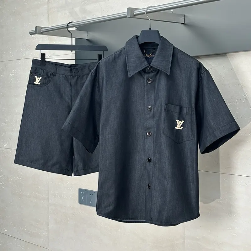 n級品 おすすめルイヴィトン n級品 シャンブレーコットン シャツ 1AHVW1
