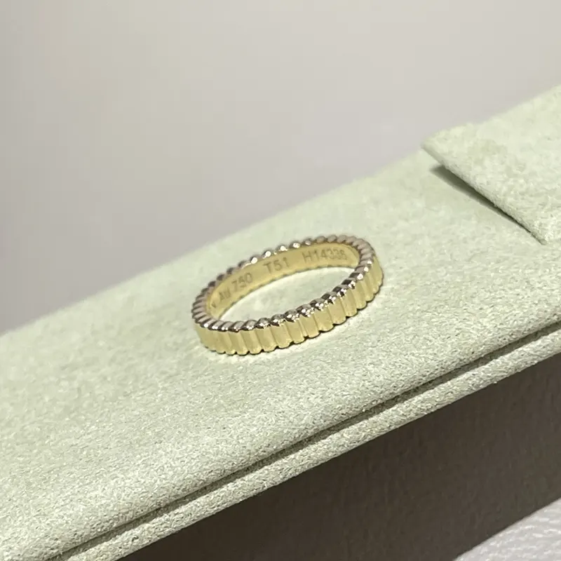 【大特価】BOUCHERON フェイク キャトル グログラン リング スモール bum17557