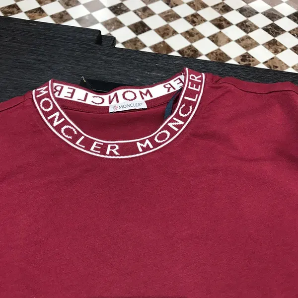 すぐ届く モンクレール ネックラインロゴTシャツ コピー☆3色 J10918C0002
