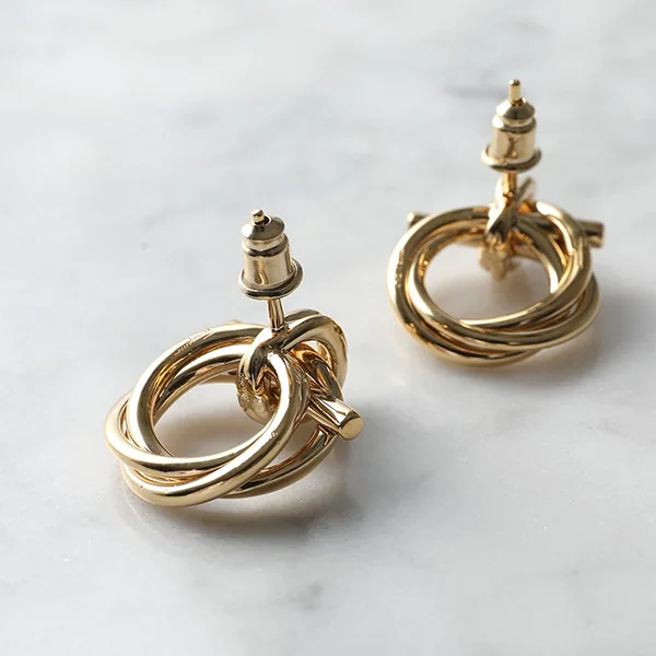 フェラガモ ピアス コピー 76 0549 レディース ガンチーニ ノット ブラス アクセサリー 001/ORO-GIOVE